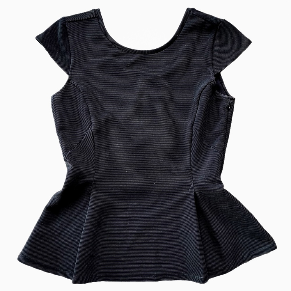 Halogen cap sleeve peplum top // Size: M